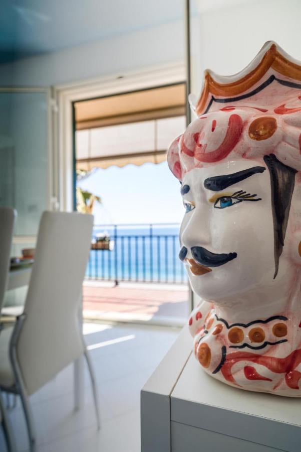 Loft Balcone Sul Mare Apartment Letojanni Exterior photo